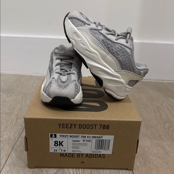 Adidas Yeezy Boost 700 V2 Infant Sneakers - Gray and White is available for  purchase on au PAY Market - Imported Goods Online Store Co.Ltd. | au PAY  Market - Online Shopping Site